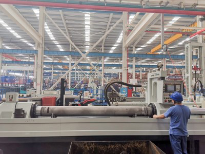 Mecanizado CNC (Perforación CNC de agujeros profundos)